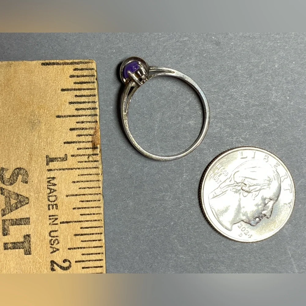 Vintage Avon sterling silver purple ring